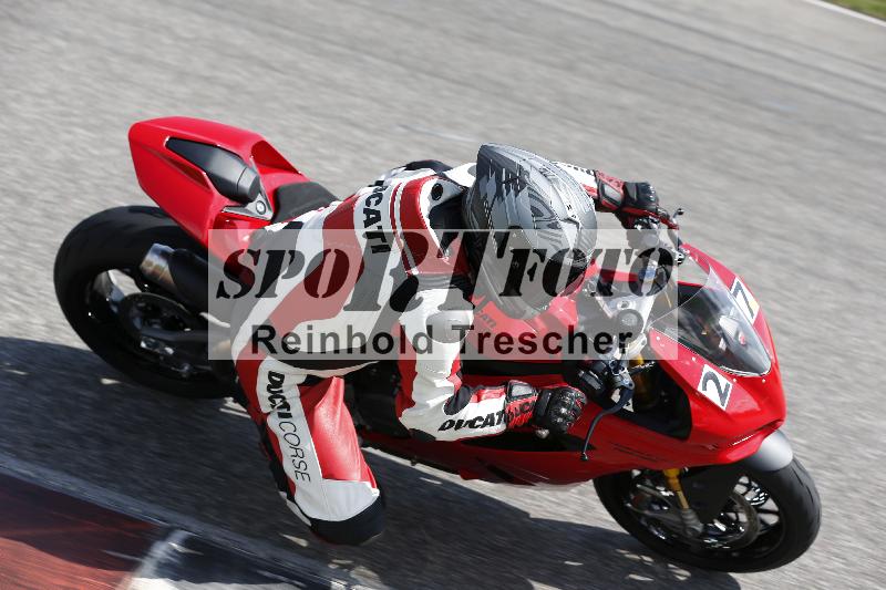 Archiv-2025/09 22.04.2025 Cornu Master School ADR/rot-rouge/27